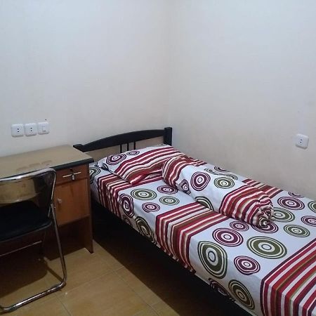 Hotel Danyshom Cikarang Exterior foto