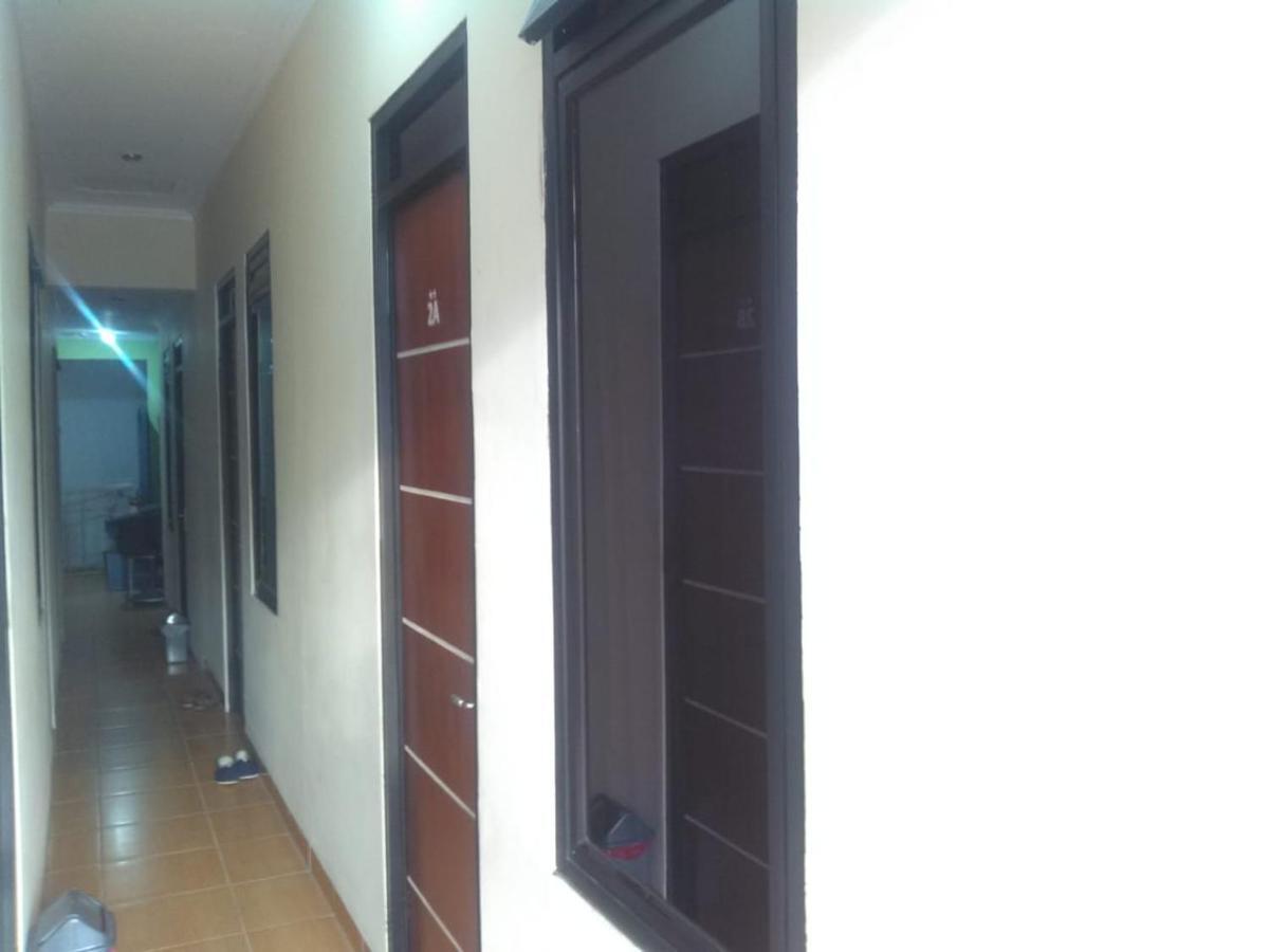 Hotel Danyshom Cikarang Exterior foto
